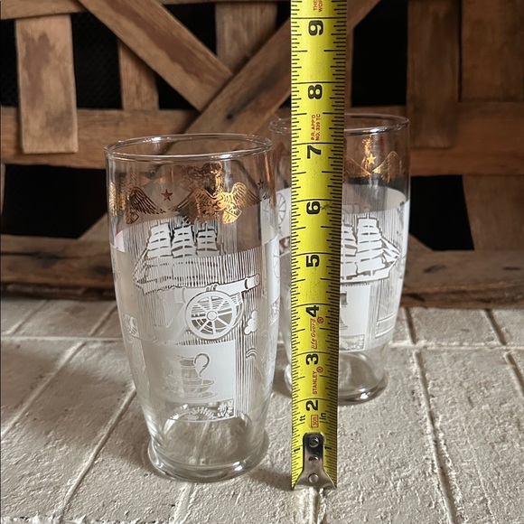 2 Anchor Hocking Americana White Colonial Motifs Golden Eagle Tumblers (49) - Picture 6 of 6